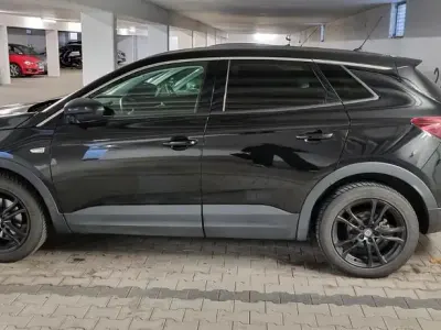 Gebraucht Opel Grandland X Innovation 131 PS (96 kW) 2020 Schwarz SUV