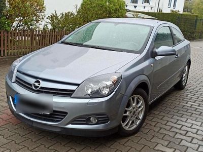 Opel Astra GTC