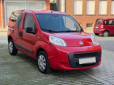Rot Gebraucht 2011 Fiat Qubo Trekking Van / Kleinbus | 2.799 € (Fairer Preis)