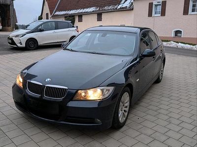 Gebraucht BMW 325 218 PS (160 kW) 2006 Blau Limousine