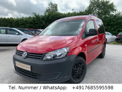 Gebraucht VW Caddy 102 PS (75 kW) 2012 Rot Van / Kleinbus
