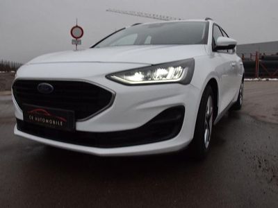 Używany Ford Focus Cool & Connect 120 KM (88 kW) 2022 Biały Kombi