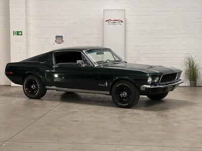 Used Ford V8 Fastback 233 HP (171 kW) 1968 Green Coupe