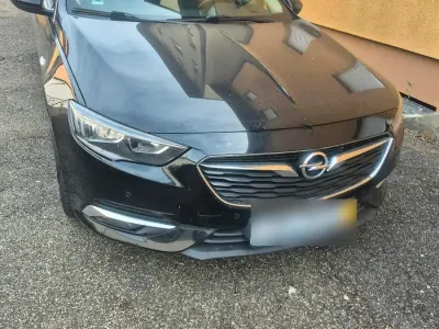 Gebraucht Opel Insignia 136 PS (100 kW) 2019 Schwarz Kombi