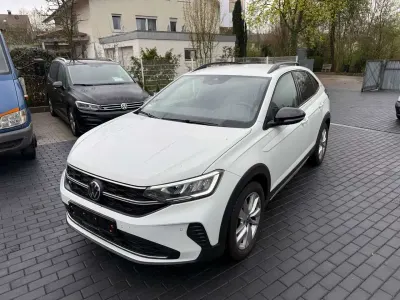 Używany VW Taigo Goal 95 KM (69 kW) 2025 Biały SUV
