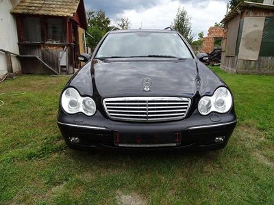 Mercedes C240