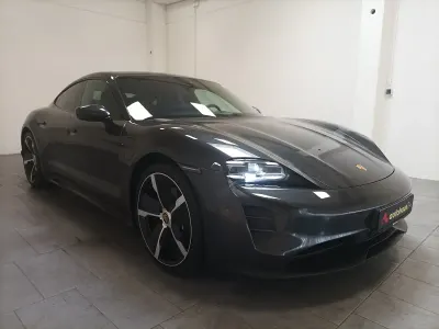 Usata Porsche Taycan 4S Sport 419 kW (571 CV) 2022 Grigio Berlina