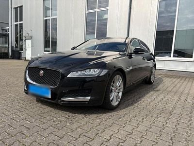 Second-hand Jaguar XF Prestige 300 CP (220 kW) 2016 Negru Berlinǎ