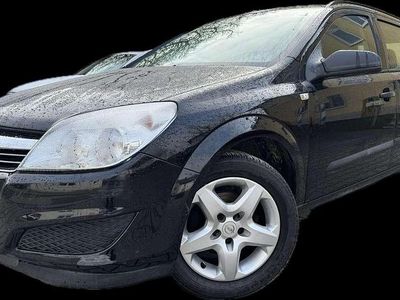 Gebraucht Opel Astra Selection 116 PS (85 kW) 2009 Saphirschwarz mi2 Kombi