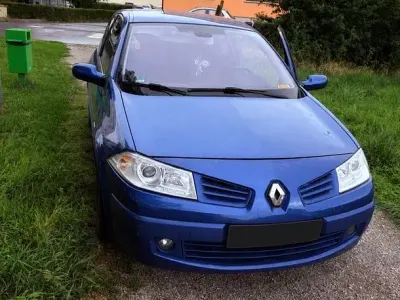 Gebraucht Renault Mégane II Authentique 106 PS (77 kW) 2007 Blau Limousine