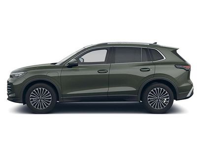 Gebraucht VW Tiguan 272 PS (200 kW) 2025 Cipressinogrün metallic SUV