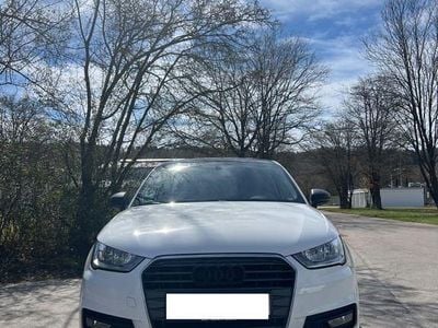 Gebraucht Audi A1 95 PS (69 kW) 2015 Weiß Kleinwagen