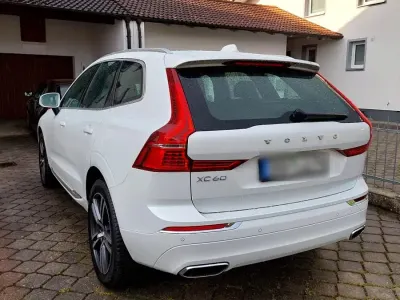Gebraucht Volvo XC60 Inscription 190 PS (139 kW) 2018 Weiß SUV