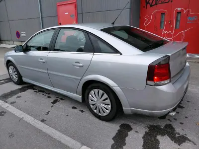 Gebraucht Opel Vectra 120 PS (88 kW) 2003 Silber Limousine