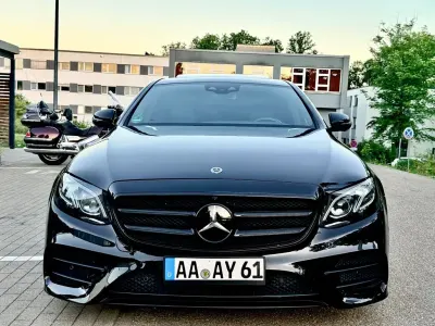 Używany Mercedes E400 AMG 340 KM (250 kW) 2020 Czarny Sedan/Limuzyna