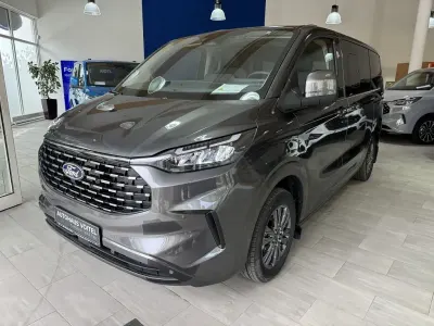 Neu Ford Tourneo Titanium 150 PS (110 kW) 2026 Grau Van / Kleinbus