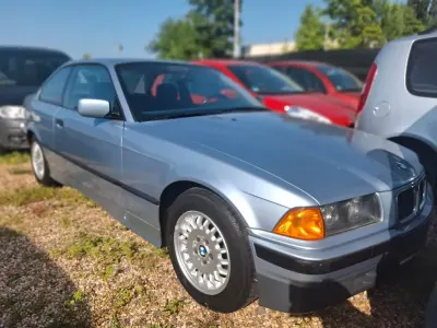 Gebraucht BMW 320 150 PS (110 kW) 1993 Gletscherblaumetallic Coupé