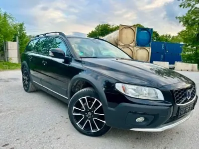 Gebraucht Volvo XC70 181 PS (133 kW) 2014 Schwarz Kombi