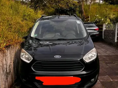 Gebraucht Ford Tourneo Courier 101 PS (74 kW) 2014 Schwarz Van / Kleinbus