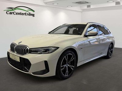 Gebraucht BMW 330e M Sport 292 PS (214 kW) 2022 Alpinweiss iii Kombi