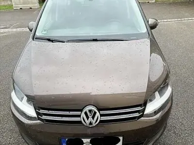 Gebraucht VW Sharan Comfortline 150 PS (110 kW) 2012 Braun Van / Kleinbus