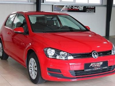 Gebraucht VW Golf VII 110 PS (80 kW) 2016 Tornadorot Kleinwagen