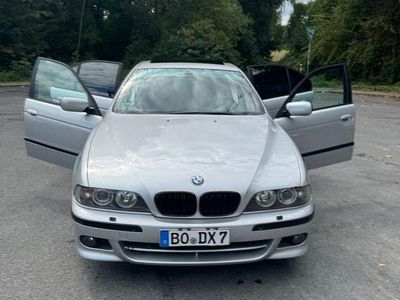 BMW 525