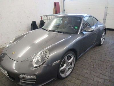 Porsche 911 Carrera 4