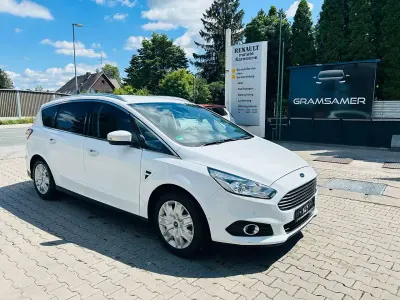 Gebraucht Ford S-MAX Titanium 160 PS (117 kW) 2016 Frostweiß Van / Kleinbus