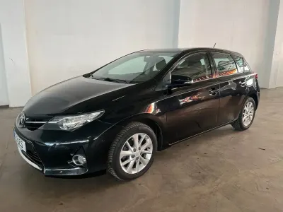 Gebraucht Toyota Auris Life+ 132 PS (97 kW) 2014 Schwarz Limousine