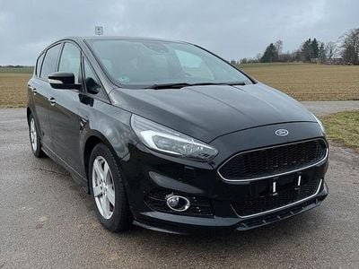 Schwarz Gebraucht 2018 Ford S-MAX ST-Line Van / Kleinbus | 12.900 € (Fairer Preis)