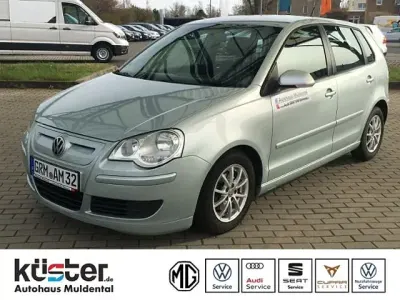 Gebraucht VW Polo Comfortline 80 PS (58 kW) 2007 Ice silver metallic Limousine