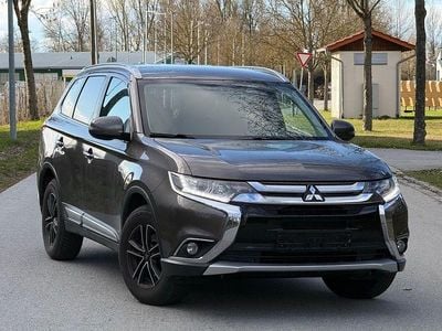 Second-hand Mitsubishi Outlander Edition 150 CP (110 kW) 2017 Maro SUV