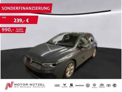 Gebraucht VW Golf VIII Life 131 PS (96 kW) 2023 Grau Limousine