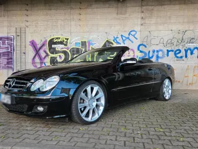Gebraucht Mercedes CLK200 184 PS (135 kW) 2007 Schwarz Cabrio