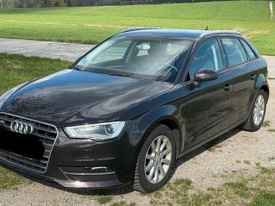 Second-hand Audi A3 122 CP (89 kW) 2014 Andere farben Berlinǎ