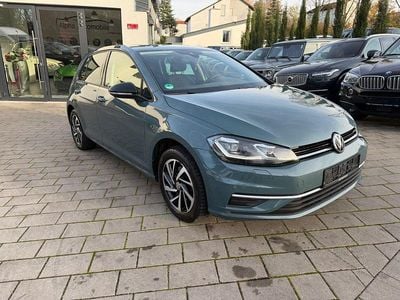 Petroleum blue metallic Gebraucht 2019 VW Golf VII IQ Drive Kleinwagen | 11.500 € (Fairer Preis)