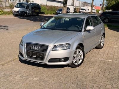Second-hand Audi A3 Sportback Attraction 105 CP (77 kW) 2010 Argintiu Hatchback