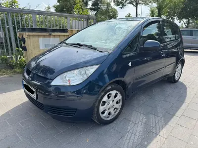 Gebraucht Mitsubishi Colt Invite 95 PS (69 kW) 2007 Blau Limousine