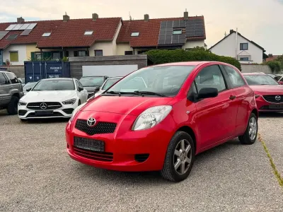Gebraucht Toyota Yaris Cool 69 PS (50 kW) 2007 Rot Kleinwagen