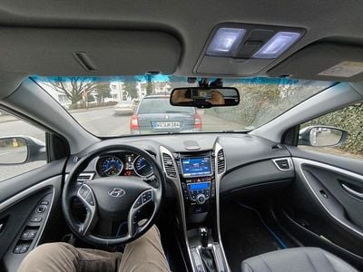 Gebraucht Hyundai i30 Style 110 PS (80 kW) 2015 Silber Kombi