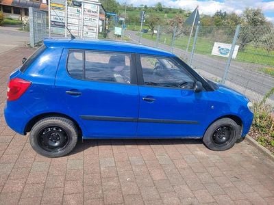 Second-hand Skoda Fabia 60 CP (44 kW) 2009 Albastru Hatchback