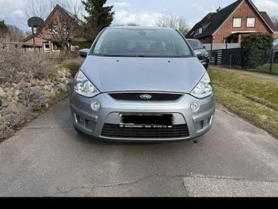 Gebraucht Ford S-MAX Titanium 140 PS (102 kW) 2006 Grau Van / Kleinbus