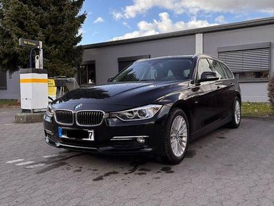 Gebraucht BMW 320 Luxury Line 184 PS (135 kW) 2015 Schwarz Kombi