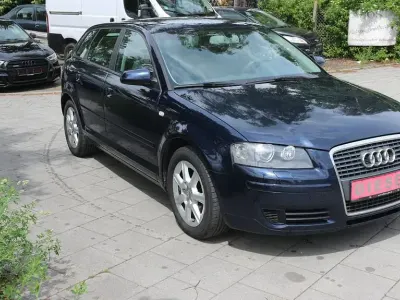 Gebraucht Audi A3 Attraction 105 PS (77 kW) 2006 Blau Kleinwagen