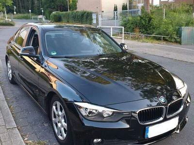 gebraucht BMW 318 d- Navi, PDC, Licht- und Regensensor