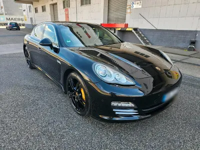Gebraucht Porsche Panamera 4S 400 PS (294 kW) 2010 Schwarz Kleinwagen