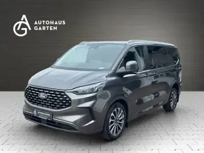 Gebraucht Ford Tourneo Custom Titanium X 170 PS (125 kW) 2025 Andere Van