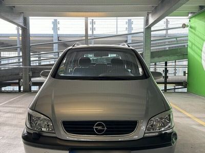 gebraucht Opel Zafira 2,2 l 7-Sitzer Automatik mit TÜV