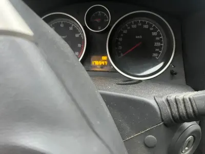Gebraucht Opel Astra 105 PS (77 kW) 2006 Silber Kombi